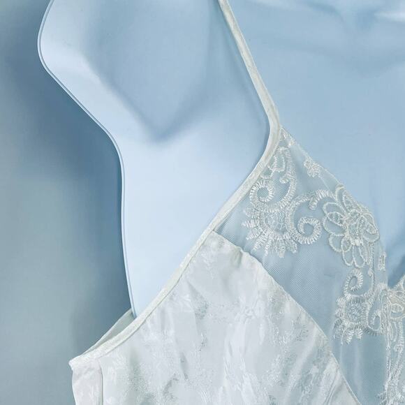 Vintage Val Mode White Satin Lace Trim Spaghetti Strap Short Gown L  NWT - Picture 6 of 10